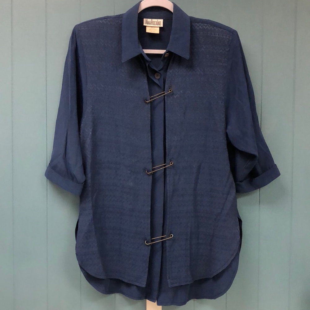 Vtg Nina Piccalino blue 80’s 90’s layered chevron blouse with kilt pins‎ size 6